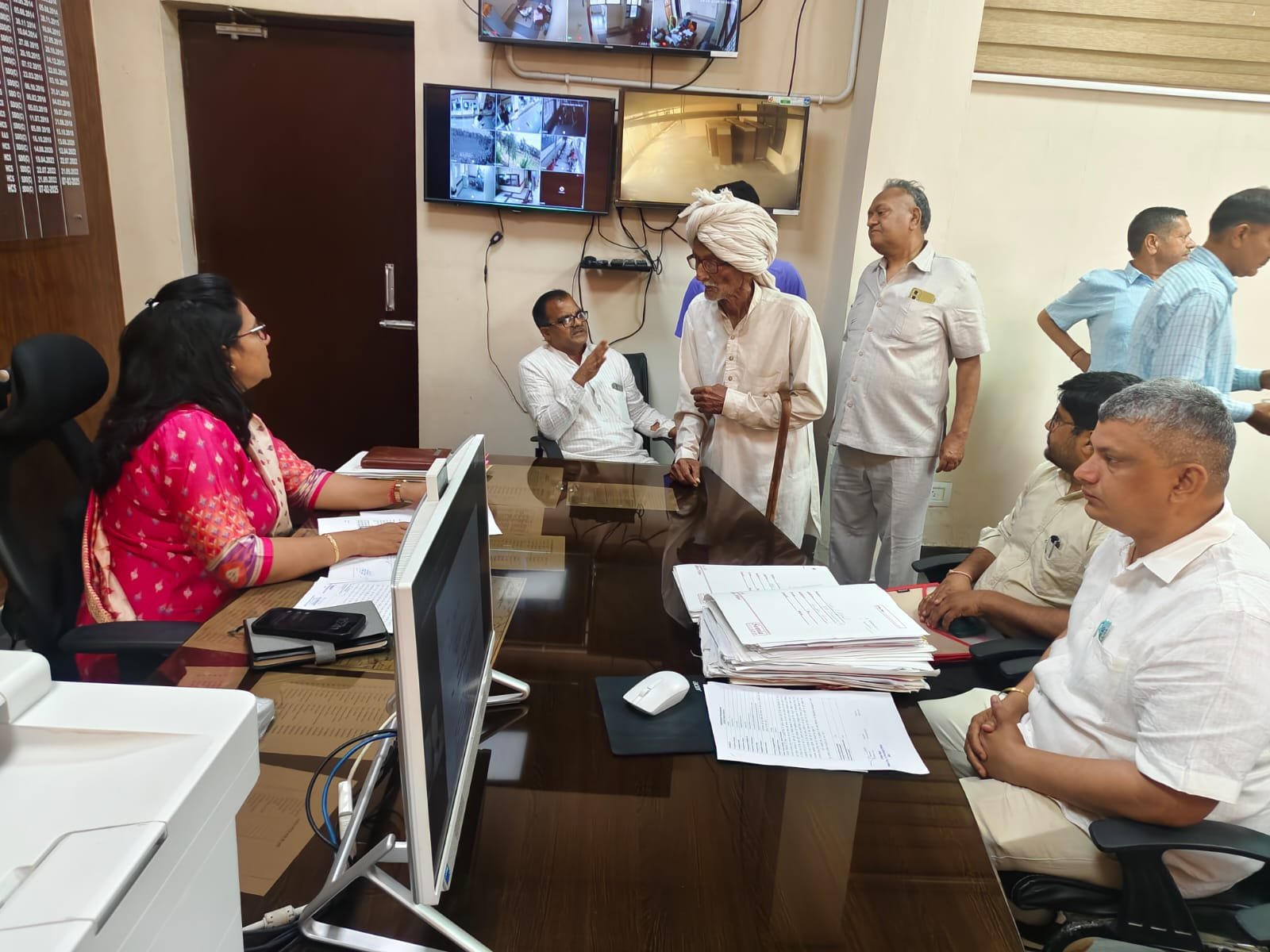 समाधान शिविर औपचारिकता नहीं, बल्कि जनसेवा का माध्यम  : एसडीएम